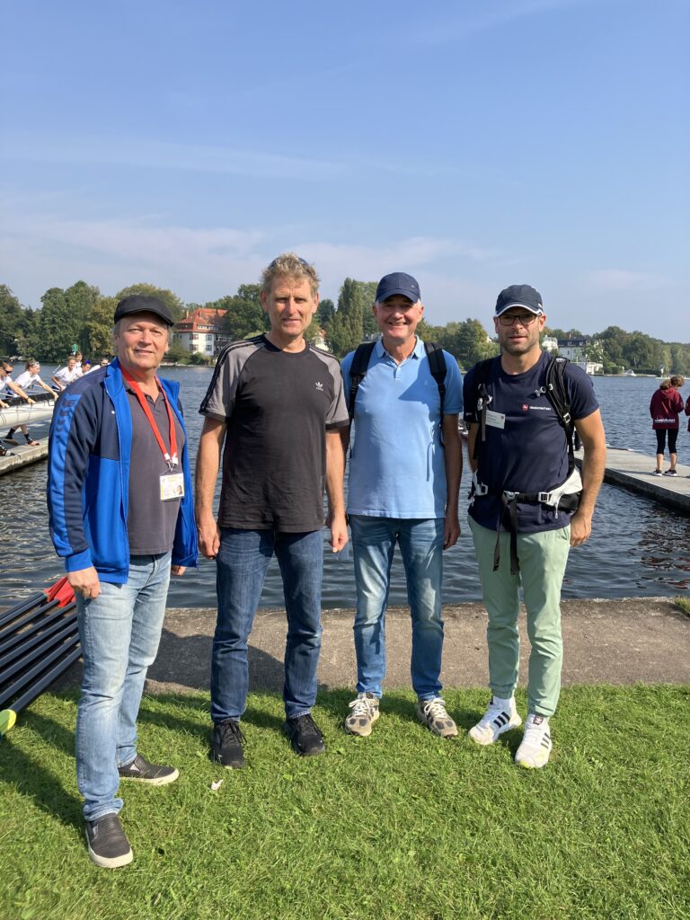 Die niedersächsischen Delegationsleiter Detlef Zeidler-Bretschneider und Leif Bongalski mit
Gunther Sack und Peter Tholl