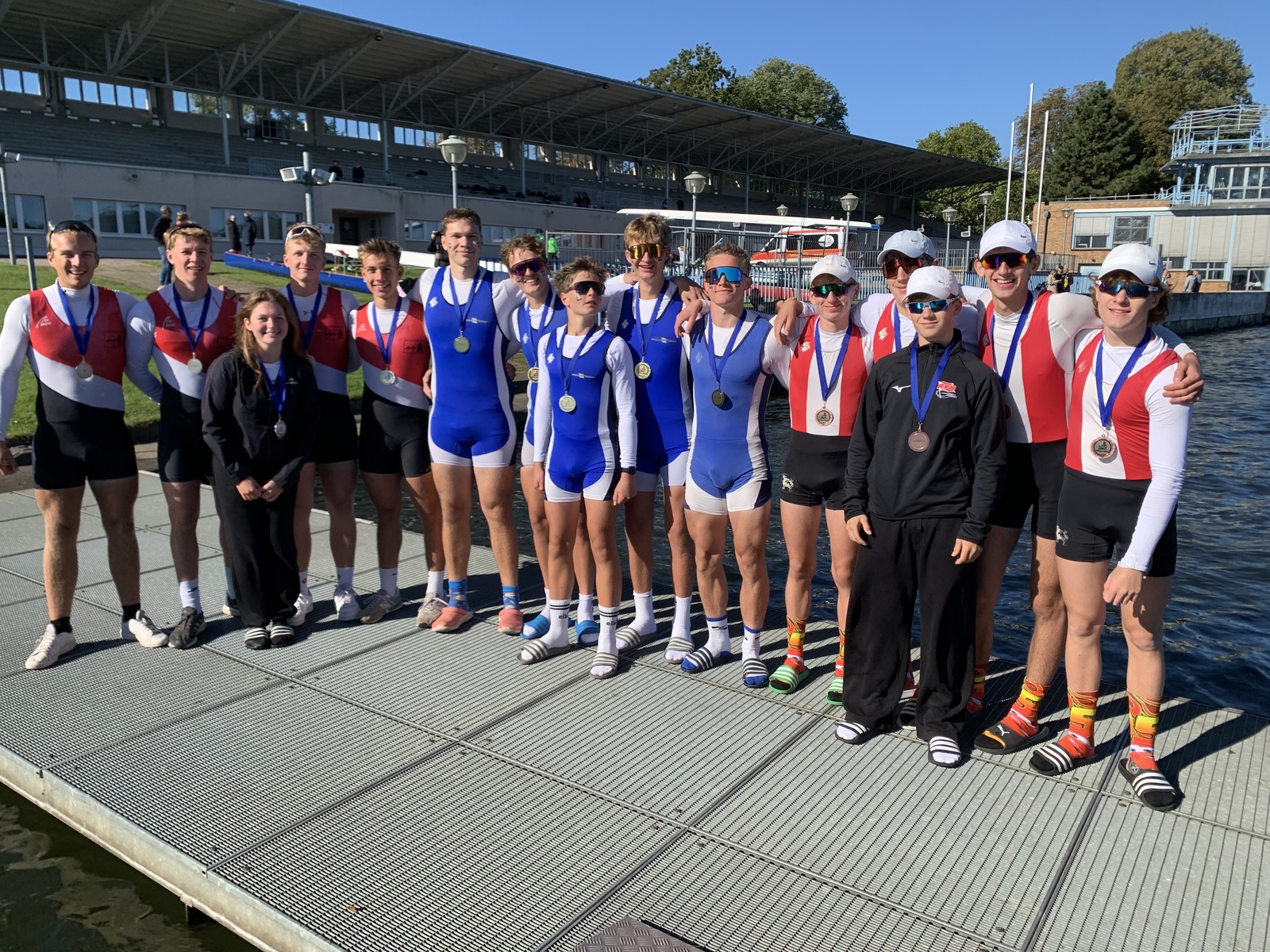 Die erfolgreichen Teams 2025 im U19- Gig-Doppelvierer der Schüler: Ratsgymnasium Osnabrück (Platz 2), Humboldtschule Hannover (Platz 1) und Bismarckschule Hannover (Platz 3).