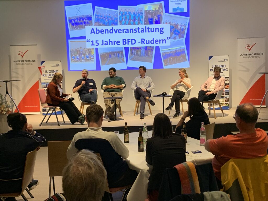 Die Talkrunde bei der Abendveranstaltung.